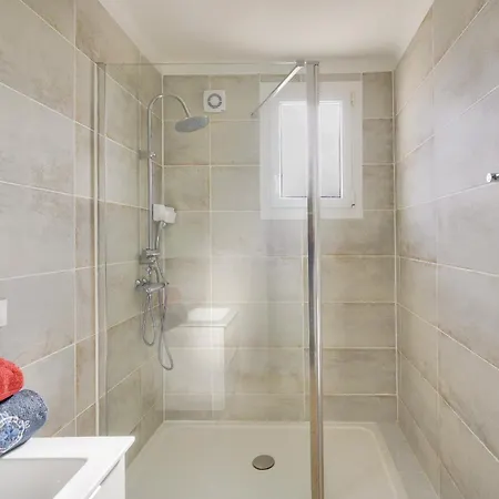 400m De La - Maison Pour 6 Personnes Guilvinec